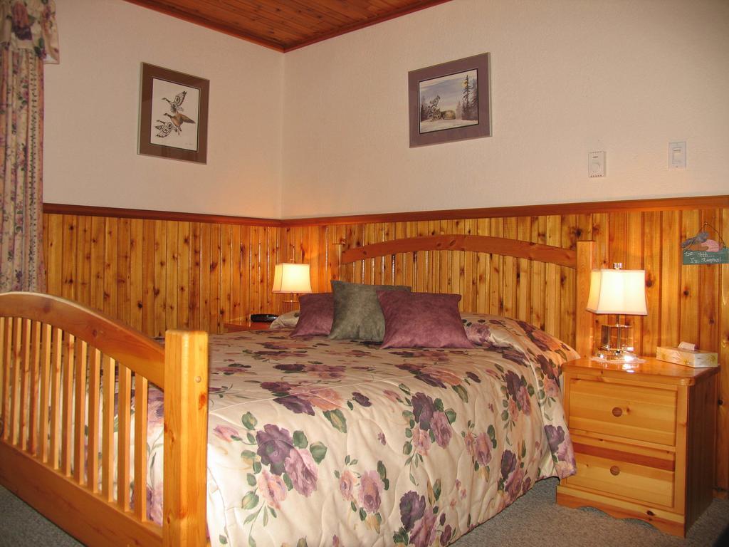 Blue Grouse Country Inn Clearwater Værelse billede