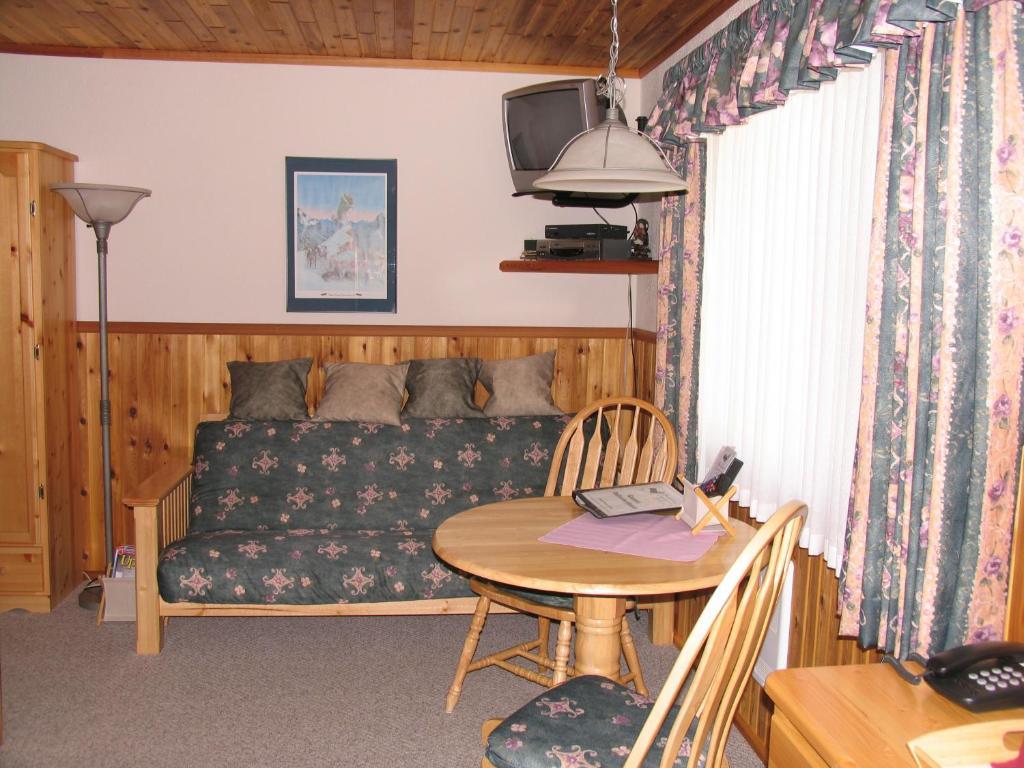 Blue Grouse Country Inn Clearwater Værelse billede
